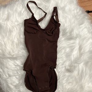 Skim Bodysuit Briefs/Brown/Sz XS